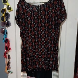 💜 3/$15💜Torrid Black and Brown Geometric Blouse, Plus Size 0💜